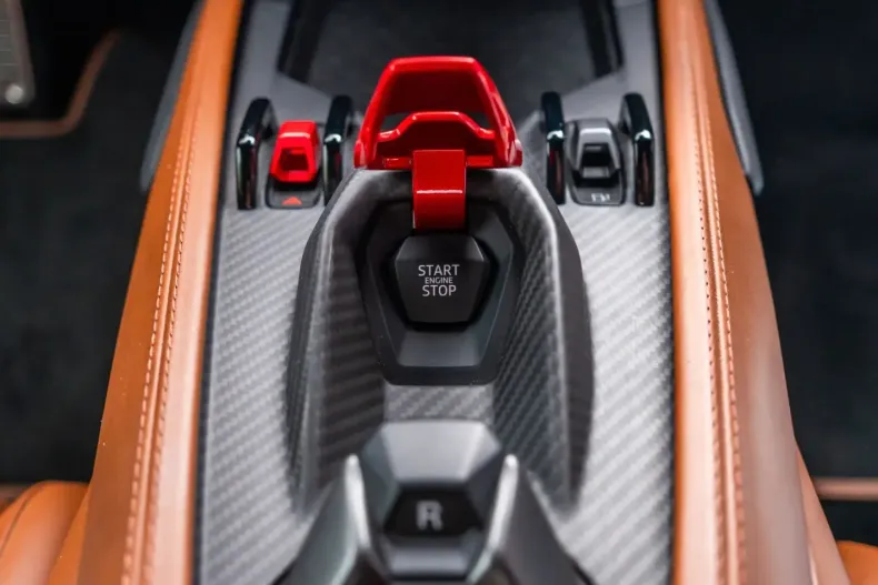 Lamborghini Revuelto din 2024 cu 9.999 km - oferta LAM109114 - foto 20