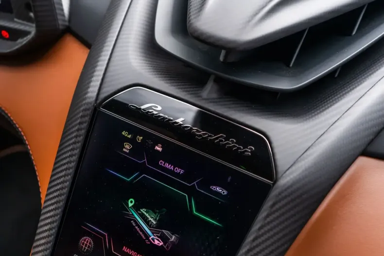 Lamborghini Revuelto din 2024 cu 9.999 km - oferta LAM109114 - foto 22