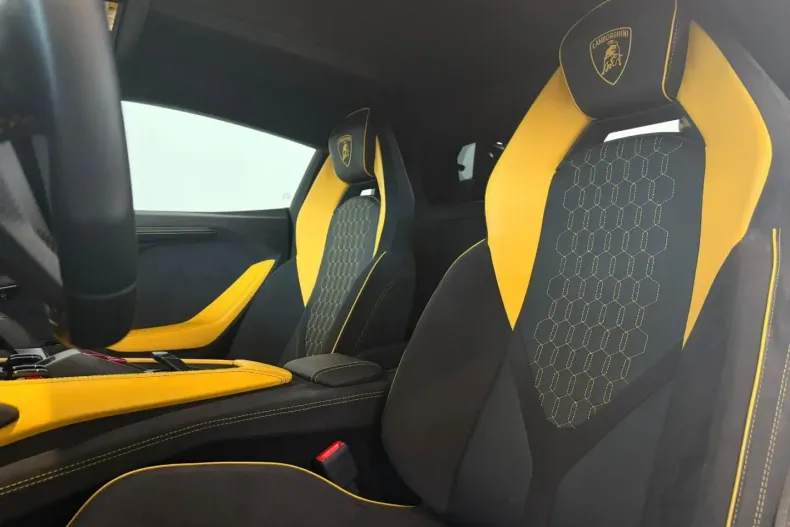 Lamborghini Revuelto din 2024 cu 4.500 km - oferta LAM109115 - foto 14