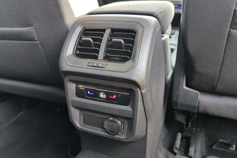 Volkswagen Tiguan Allspace din 2024 cu 32.200 km - oferta VOL109116 - foto 16