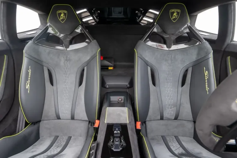 Lamborghini Huracán din 2023 cu 3.520 km - oferta LAM109117 - foto 8