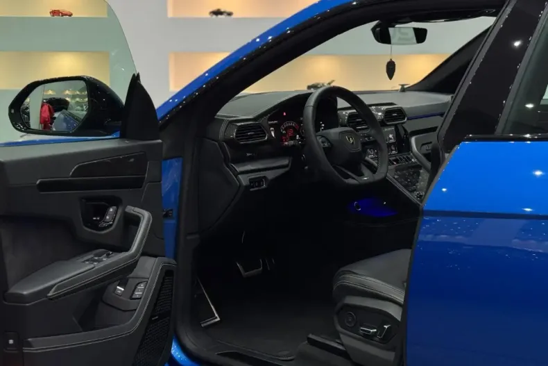 Lamborghini Urus din 2023 cu 9.000 km - oferta LAM109121 - foto 7