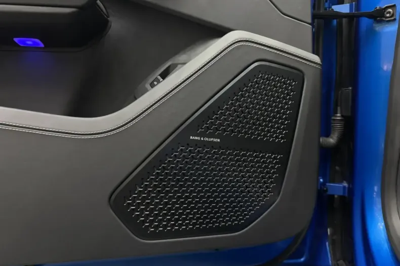 Lamborghini Urus din 2023 cu 9.000 km - oferta LAM109121 - foto 8