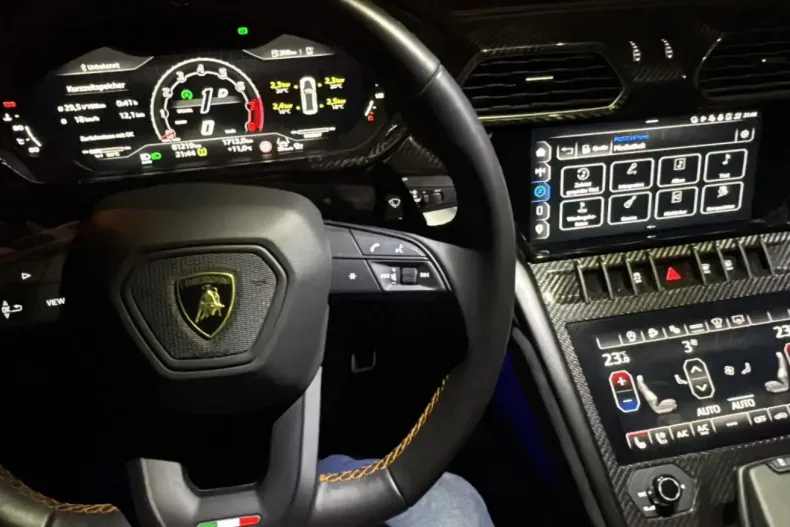 Lamborghini Urus din 2023 cu 81.765 km - oferta LAM109127 - foto 4