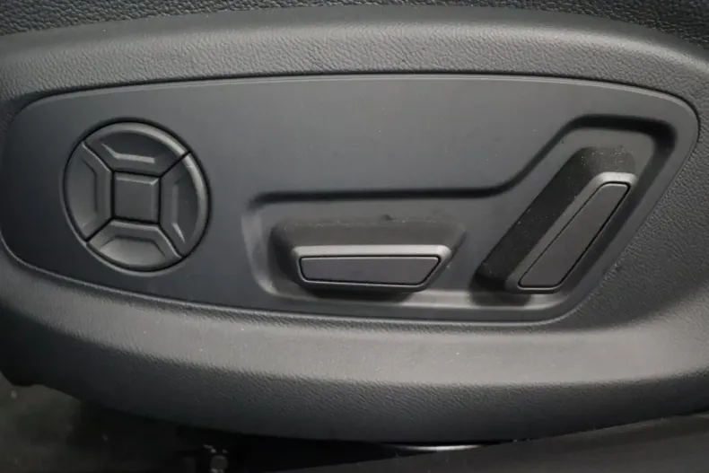 Audi A8 din 2024 cu 28.241 km - oferta AUD109133 - foto 6