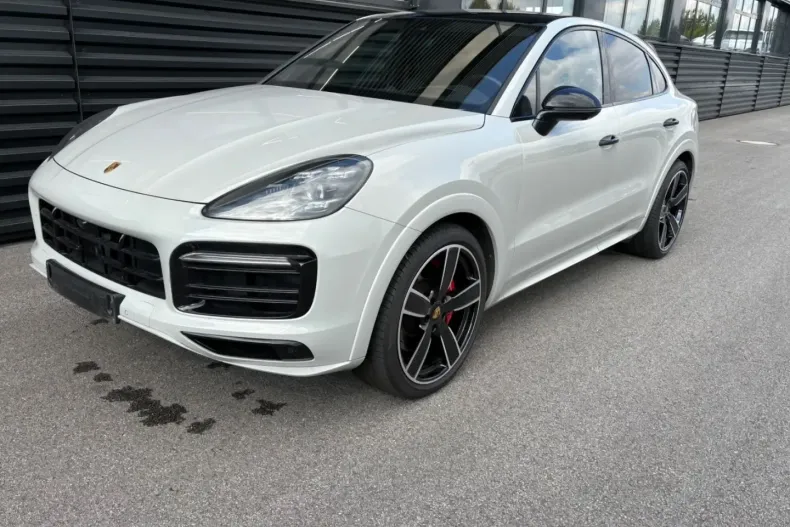 Porsche Cayenne din 2022 cu 69.700 km - oferta POR109142 - foto 4
