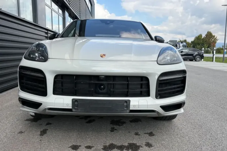 Porsche Cayenne din 2022 cu 69.700 km - oferta POR109142 - foto 5