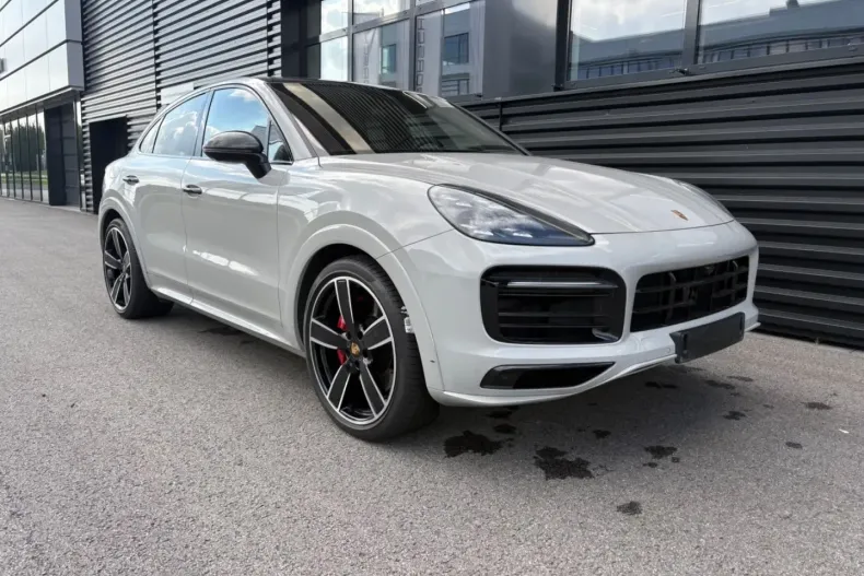 Porsche Cayenne din 2022 cu 69.700 km - oferta POR109142 - foto 8