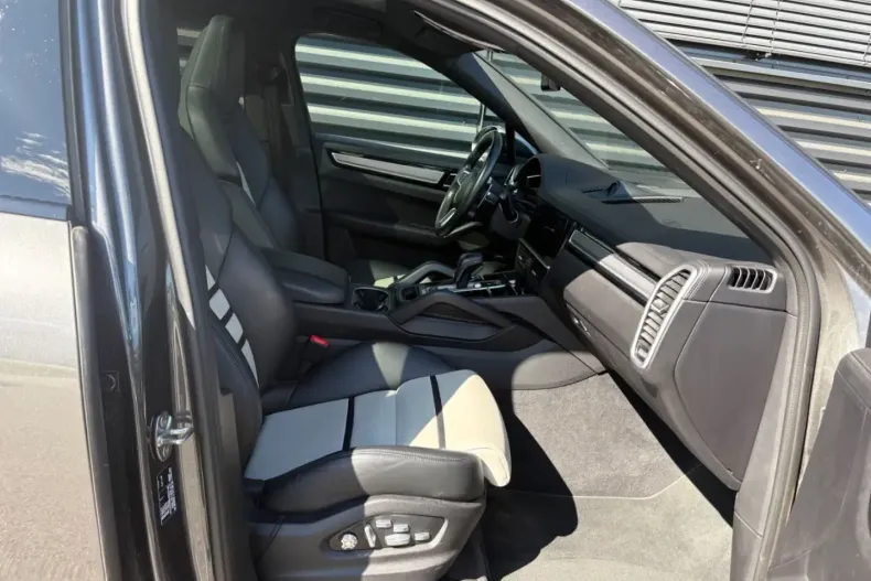 Porsche Cayenne din 2021 cu 80.700 km - oferta POR109145 - foto 18