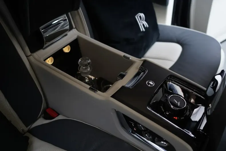 Rolls-Royce Cullinan din 2021 cu 33.290 km - oferta ROL109151 - foto 21