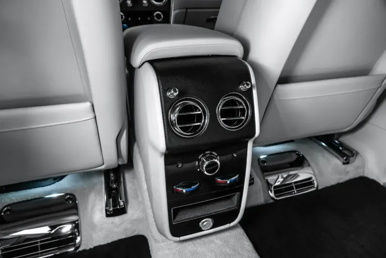 Rolls-Royce Cullinan din 2020 cu 32.800 km - oferta ROL109152 - foto 19