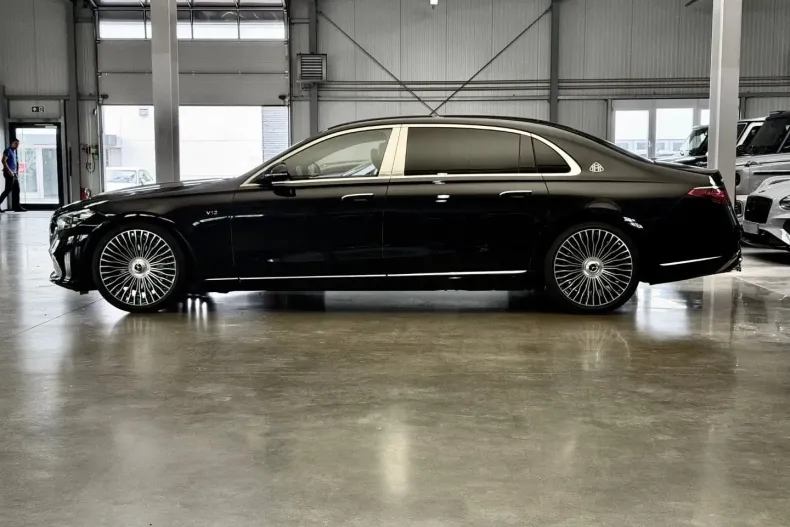 Mercedes-Benz S 680 din 2022 cu 14.880 km - oferta MER109163 - foto 8