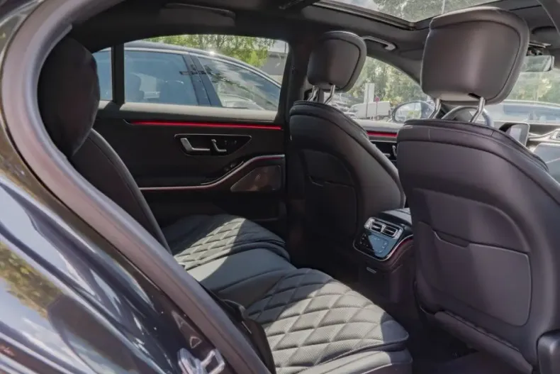 Mercedes-Benz S 500 din 2024 cu 9.626 km - oferta MER109172 - foto 8