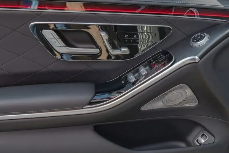 Mercedes-Benz S 500 din 2024 cu 9.626 km - oferta MER109172 - foto 9