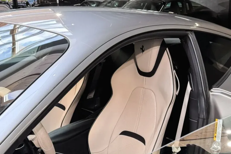 Ferrari Roma din 2021 cu 18.000 km - oferta FER109176 - foto 12