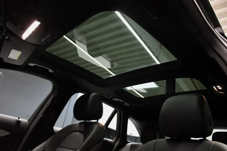 Mercedes-Benz GLC 220 din 2022 cu 55.500 km - oferta MER109181 - foto 11