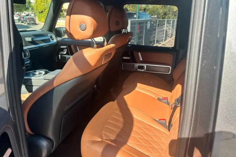 Mercedes-Benz G 400 din 2024 cu 9.000 km - oferta MER109192 - foto 9