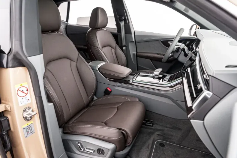 Audi Q8 din 2024 cu 19.000 km - oferta AUD109201 - foto 7