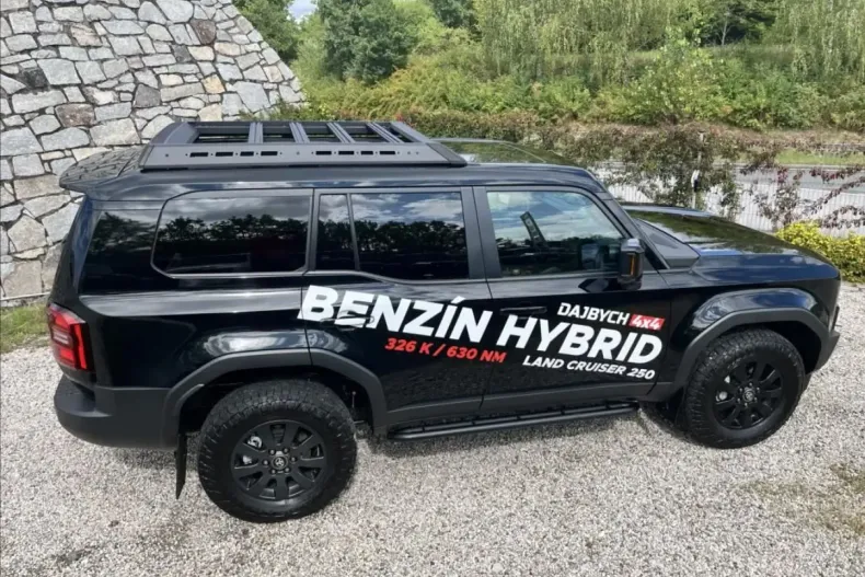 Toyota Land Cruiser din 2024 cu 5.300 km - oferta TOY109207 - foto 3