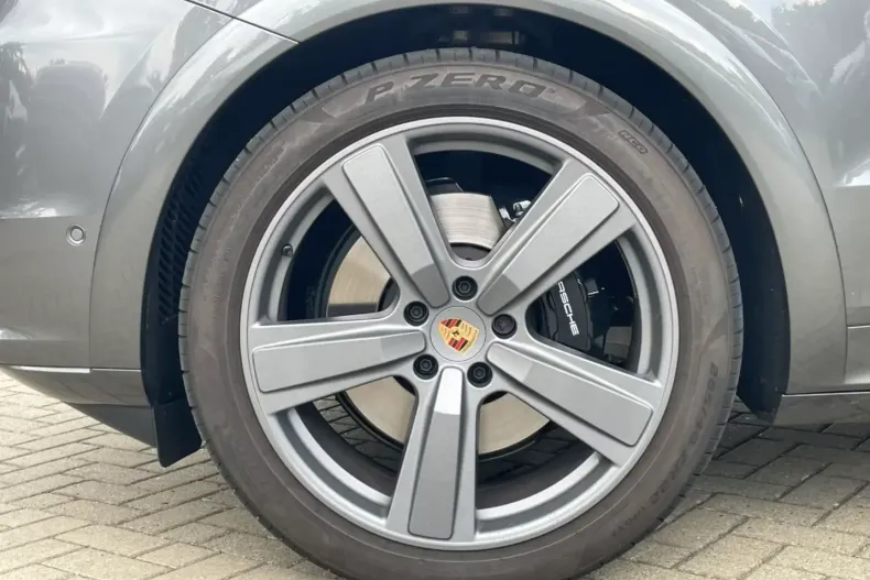 Porsche Cayenne din 2025 cu 8.500 km - oferta POR109240 - foto 5