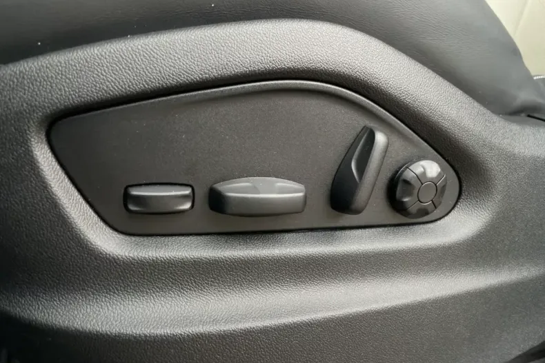 Porsche Cayenne din 2025 cu 8.500 km - oferta POR109240 - foto 7