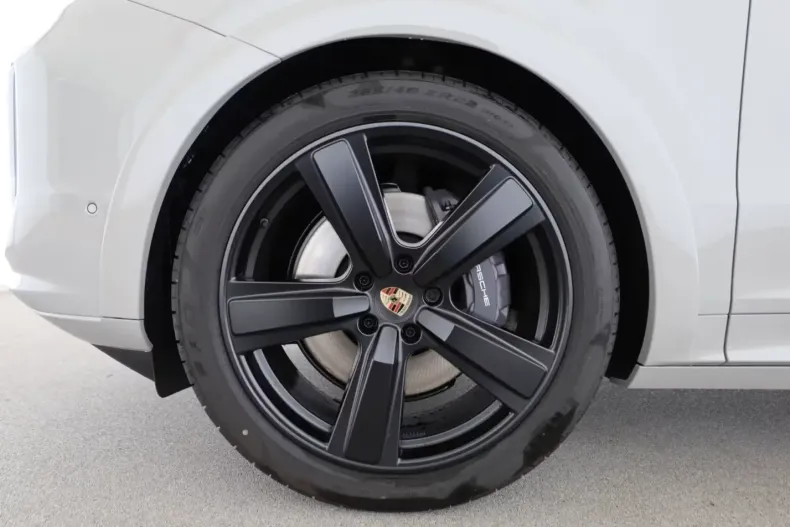 Porsche Cayenne din 2025 cu 9.900 km - oferta POR109241 - foto 4