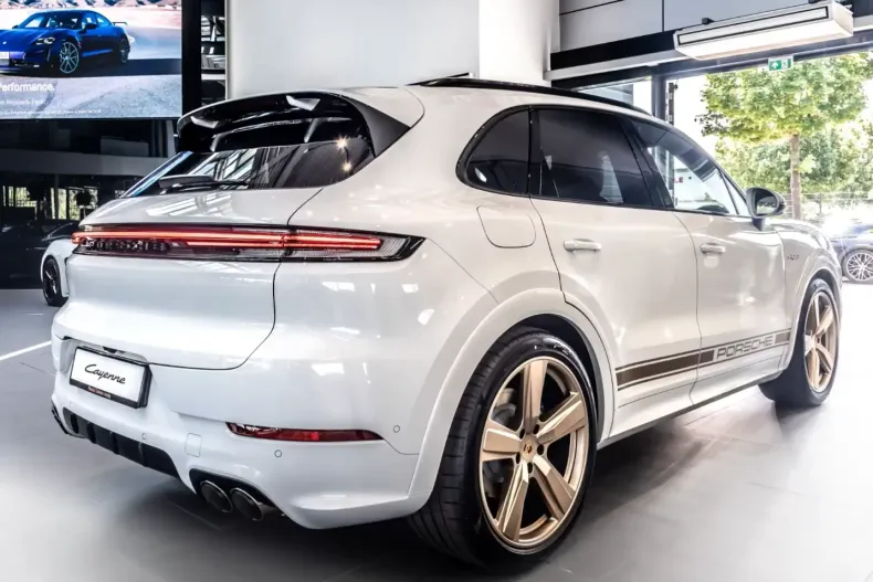 Porsche Cayenne din 2025 cu 11.900 km - oferta POR109245 - foto 4