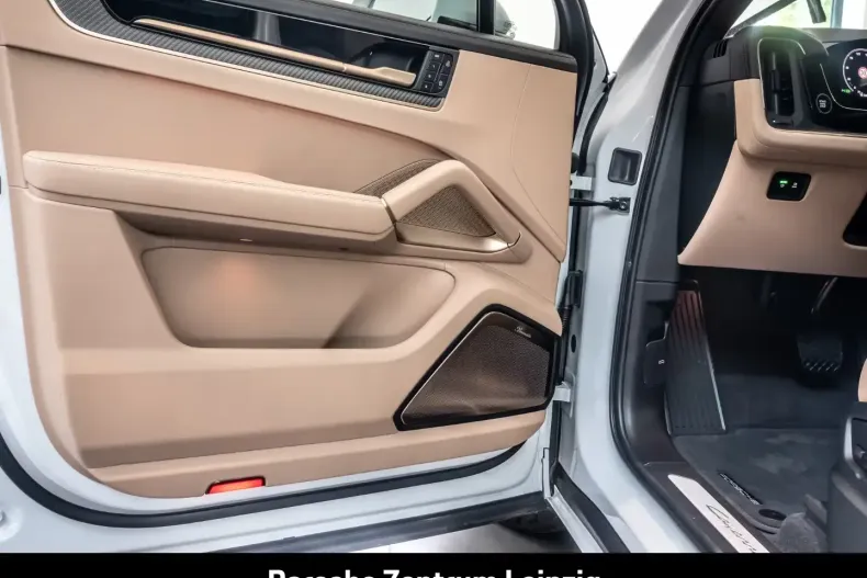 Porsche Cayenne din 2025 cu 11.900 km - oferta POR109245 - foto 19