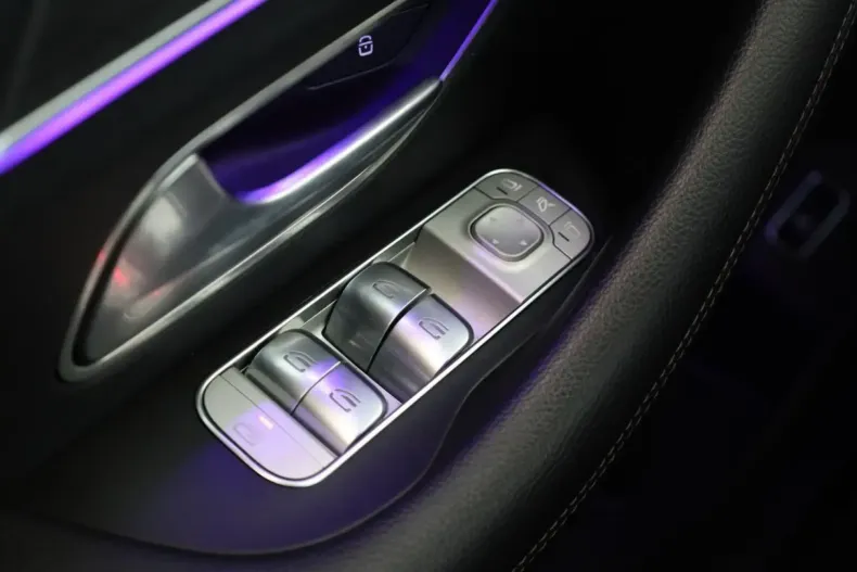 Mercedes-Benz GLE 400 din 2022 cu 72.300 km - oferta MER109255 - foto 22