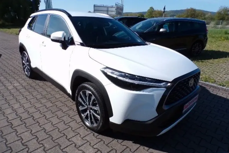 Toyota Corolla Cross din 2024 cu 16.879 km - oferta TOY109269 - foto 2