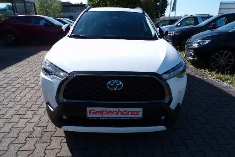 Toyota Corolla Cross din 2024 cu 16.879 km - oferta TOY109269 - foto 3