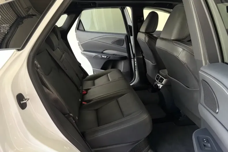 Lexus RX 450 din 2024 cu 37.128 km - oferta LEX109281 - foto 6