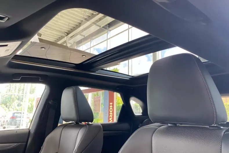 Lexus RX 450 din 2021 cu 47.926 km - oferta LEX109285 - foto 4