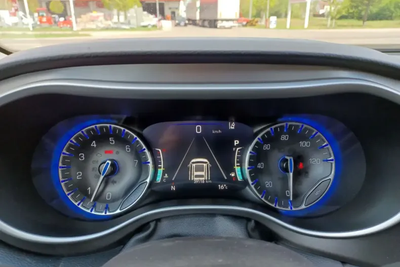 Chrysler Pacifica din 2022 cu 39.118 km - oferta CHR109286 - foto 12