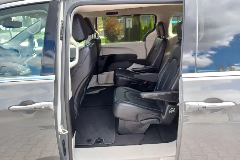 Chrysler Pacifica din 2022 cu 39.118 km - oferta CHR109286 - foto 20