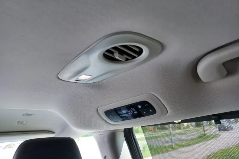 Chrysler Pacifica din 2022 cu 39.118 km - oferta CHR109286 - foto 24