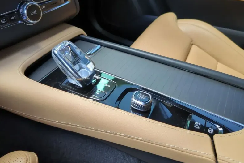 Volvo XC90 din 2022 cu 66.600 km - oferta VOL109287 - foto 22