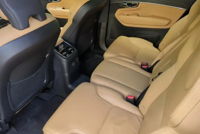 Volvo XC90 din 2022 cu 66.600 km - oferta VOL109287 - foto 29