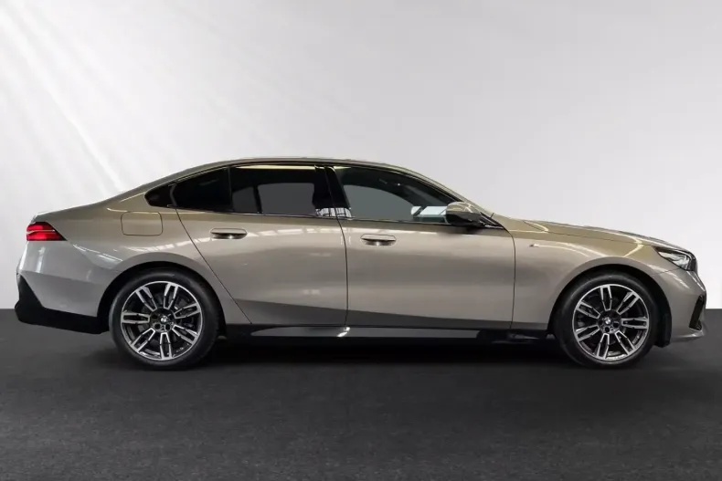 BMW 520 din 2024 cu 18.100 km - oferta BMW109288 - foto 5