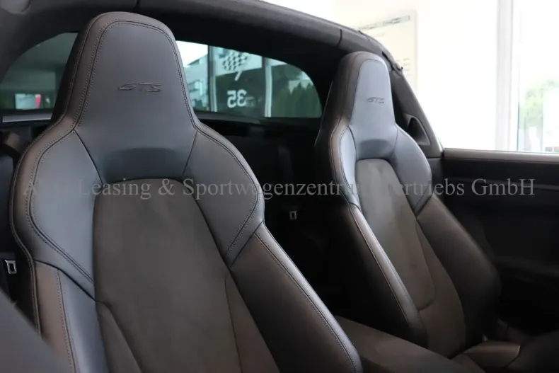 Porsche 992 din 2024 cu 13.345 km - oferta POR109292 - foto 19