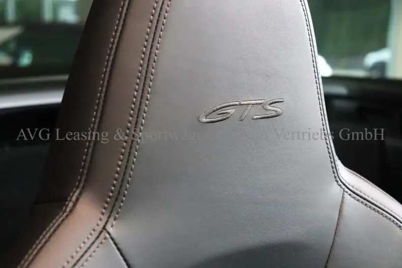 Porsche 992 din 2024 cu 13.345 km - oferta POR109292 - foto 20