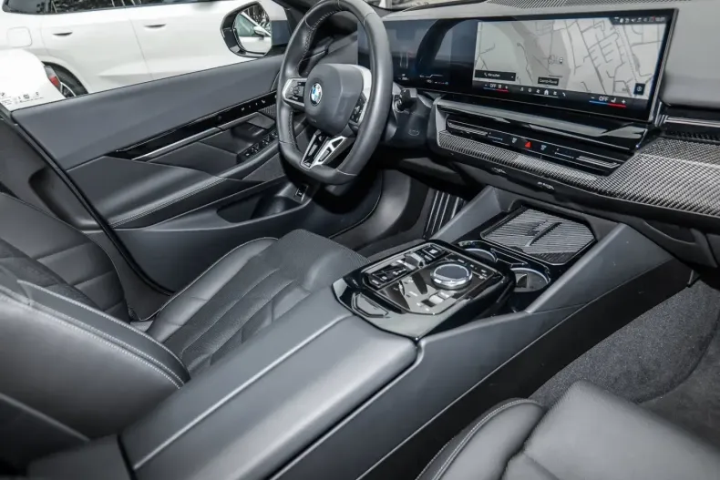 BMW 520 din 2024 cu 25.823 km - oferta BMW109298 - foto 3