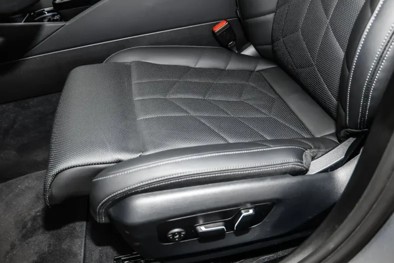 BMW 520 din 2024 cu 25.823 km - oferta BMW109298 - foto 16