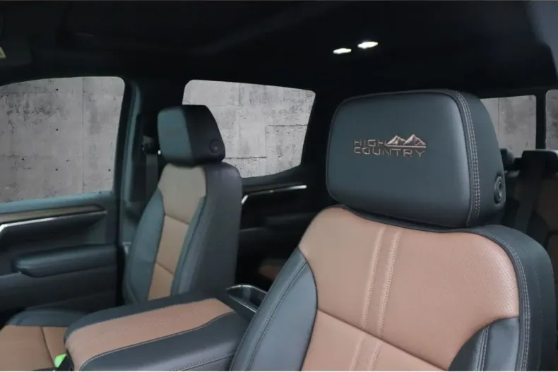 Chevrolet Silverado din 2024 cu 11.454 km - oferta CHE109300 - foto 12