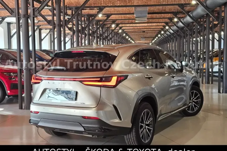 Lexus RX 350 din 2023 cu 25.300 km - oferta LEX109301 - foto 2