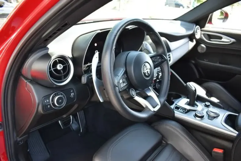 Alfa Romeo Giulia din 2024 cu 38.430 km - oferta ALF109305 - foto 9