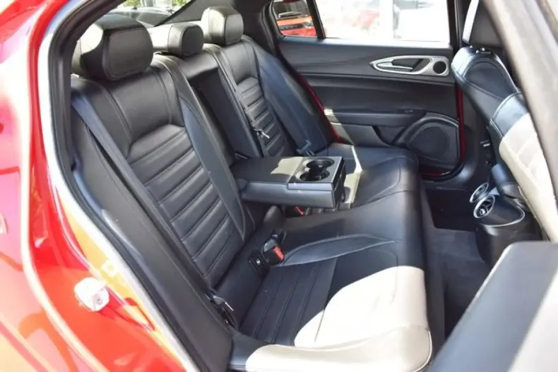 Alfa Romeo Giulia din 2024 cu 38.430 km - oferta ALF109305 - foto 15