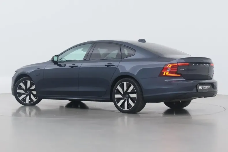 Volvo S90 din 2023 cu 15.557 km - oferta VOL109309 - foto 6
