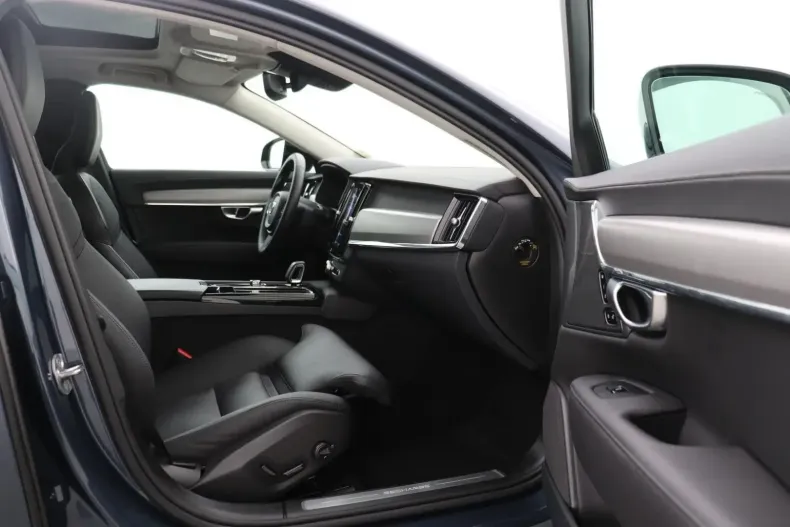 Volvo S90 din 2023 cu 15.557 km - oferta VOL109309 - foto 10