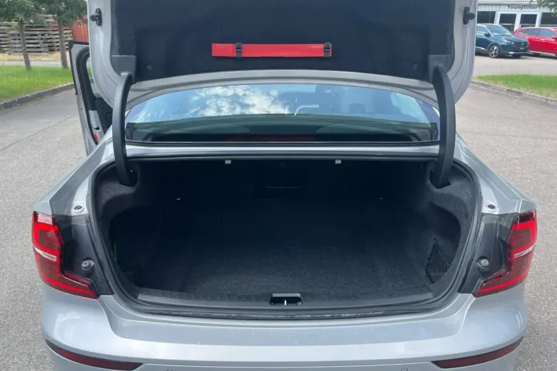 Volvo S60 din 2023 cu 10.909 km - oferta VOL109311 - foto 16